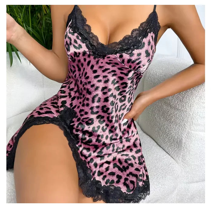 Cămașă de Noapte Leopard cu Dantelă – Rochie Elegantă pentru Femei, Design V-Neck