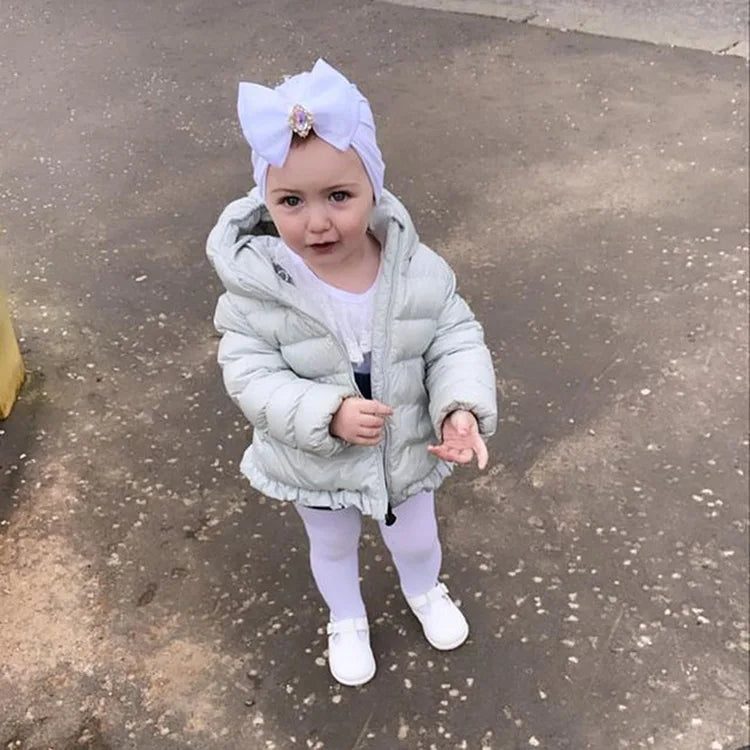 Cea Mai Drăguță Căciuliță 👶 Căciulă pentru Bebeluși cu Fundiță – Perfectă pentru Poze