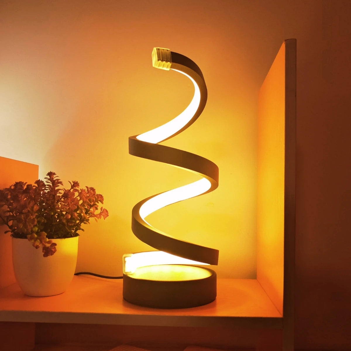 Lampă Spirală LED Modernă – Design Elegant pentru Living, Dormitor & Dining