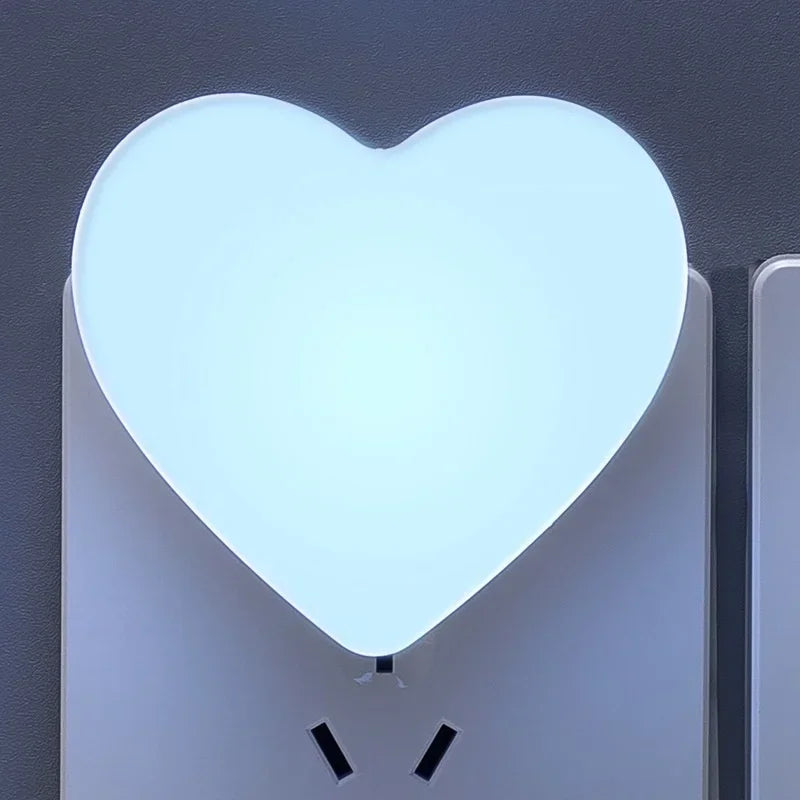 Lampă LED de Noapte cu Senzor – Consum Redus, Ideală pentru Copii, Dormitor & Scară