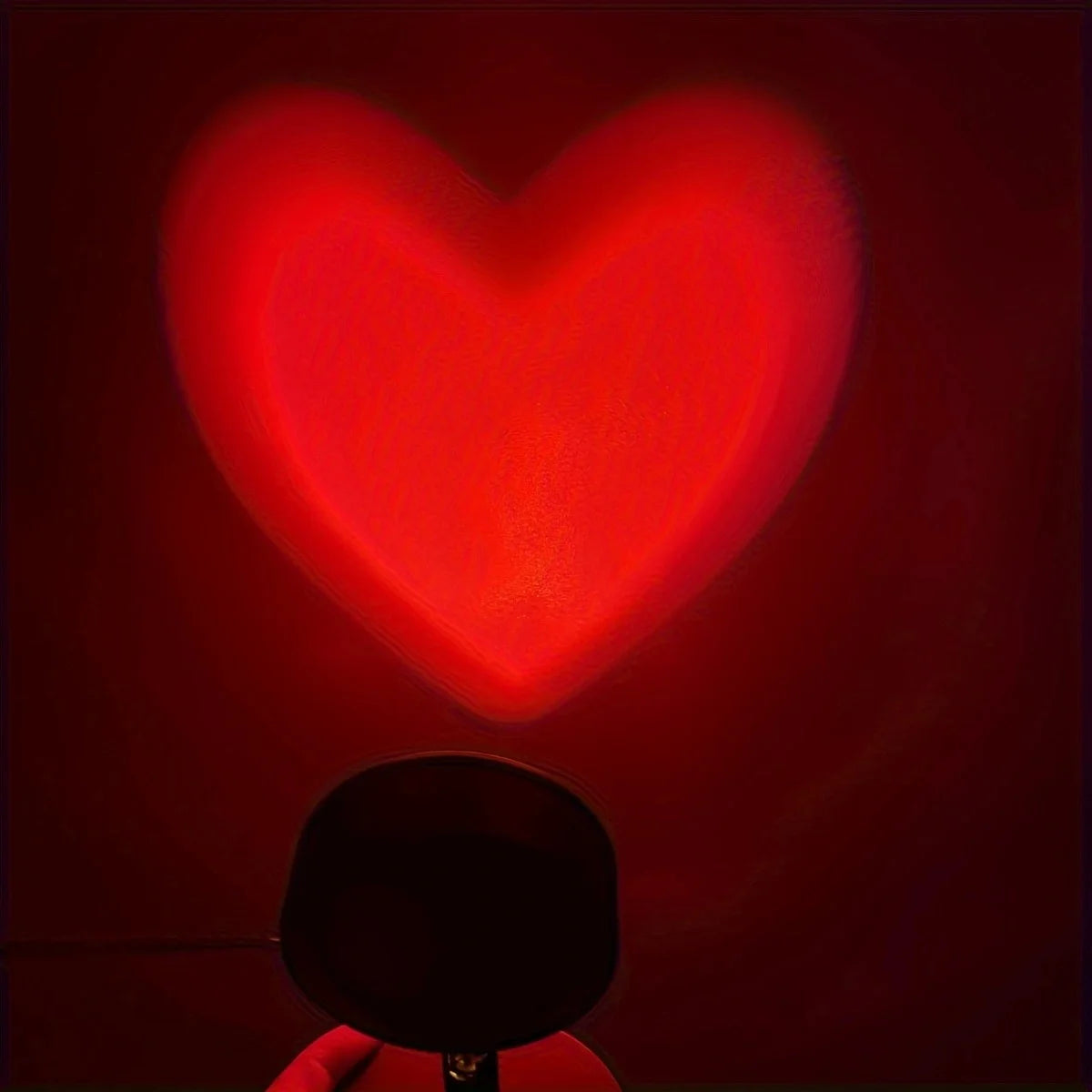 Lampă Proiector Inimă LED – Lumină Romantică pentru Poze, Decor & Cadou Special